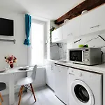 Studio In The Heart Of The Marais